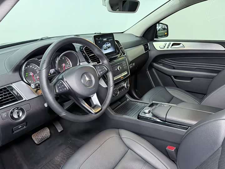 Mercedes-Benz GLE 2018 GLE 320 4 MATIC SUV — фото 10