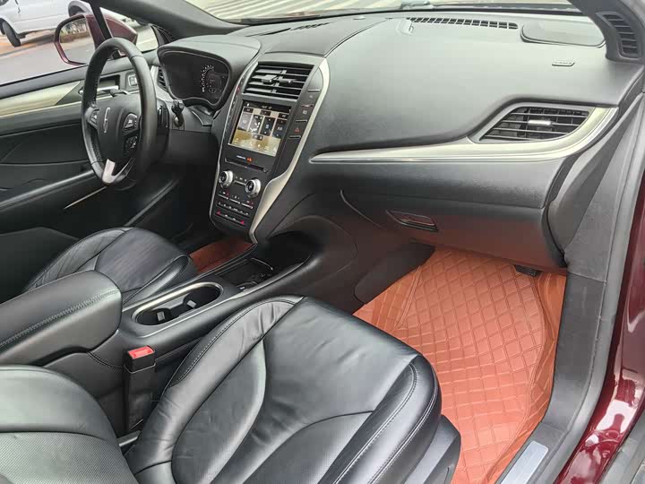 Lincoln MKC 2017 2.0 T 2 WD — фото 10