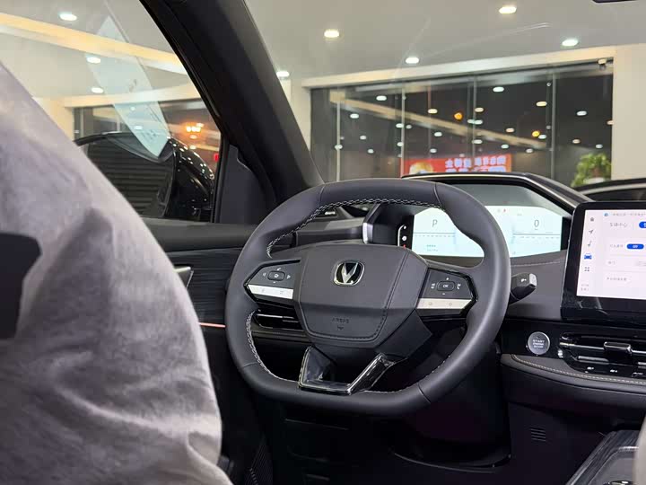 Changan CS55 PLUS PHEV 2025 125km — фото 4