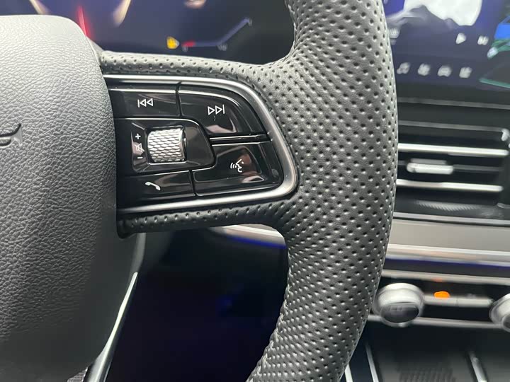 Hongqi HS5 2023 2.0 T Pro — фото 18