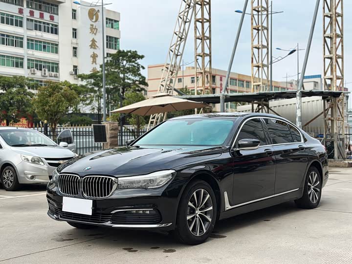 BMW 7-Series 2016 730 Li Leading