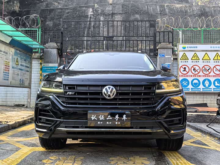 Volkswagen Touareg — фото 2