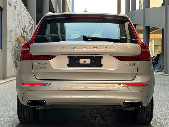 Volvo XC60 2020 T 5 4 WD — фото 4