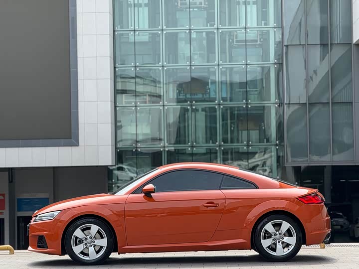 Audi TT 2017 TT Coupe 40 TFSI — фото 4