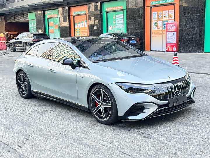 Mercedes-Benz EQE 2023 AMG EQE 53 4 MATIC+ — фото 3