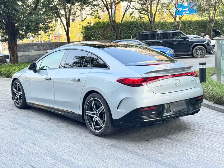 Mercedes-Benz EQE 2023 AMG EQE 53 4 MATIC+ — фото 4