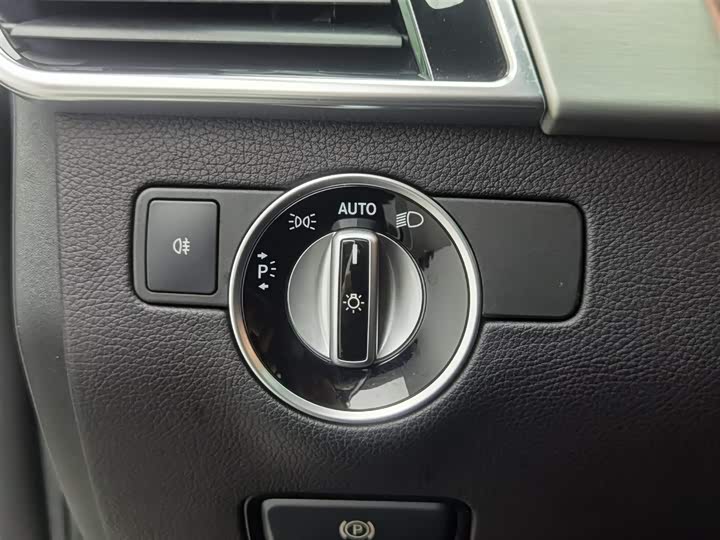 Mercedes-Benz GLE 2018 GLE 320 4 MATIC SUV — фото 21