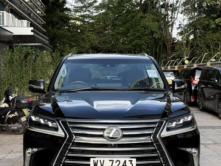 Lexus LX 2017 570 — фото 3