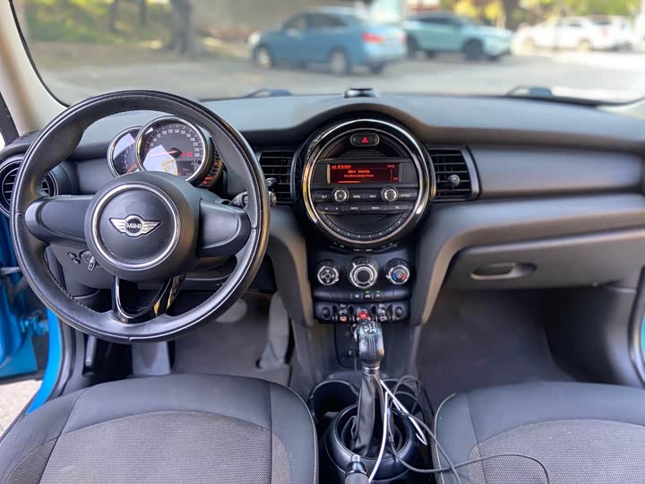 MINI Hatch — фото 12