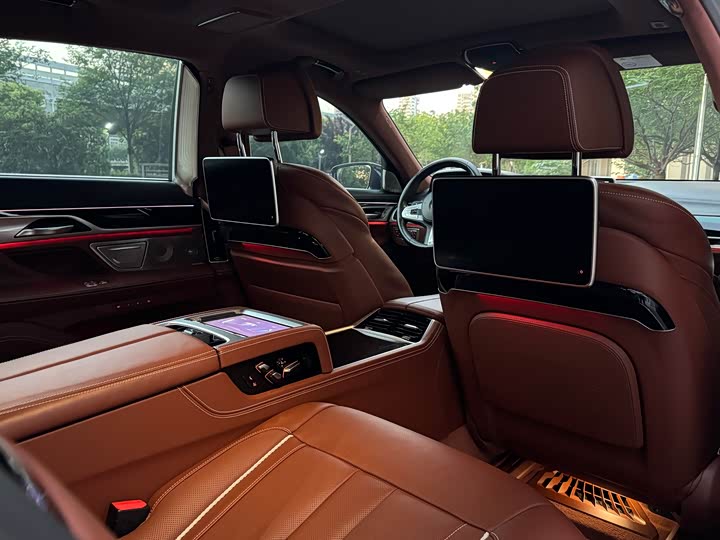 BMW 7-Series 2018 750 Li x Drive M — фото 22