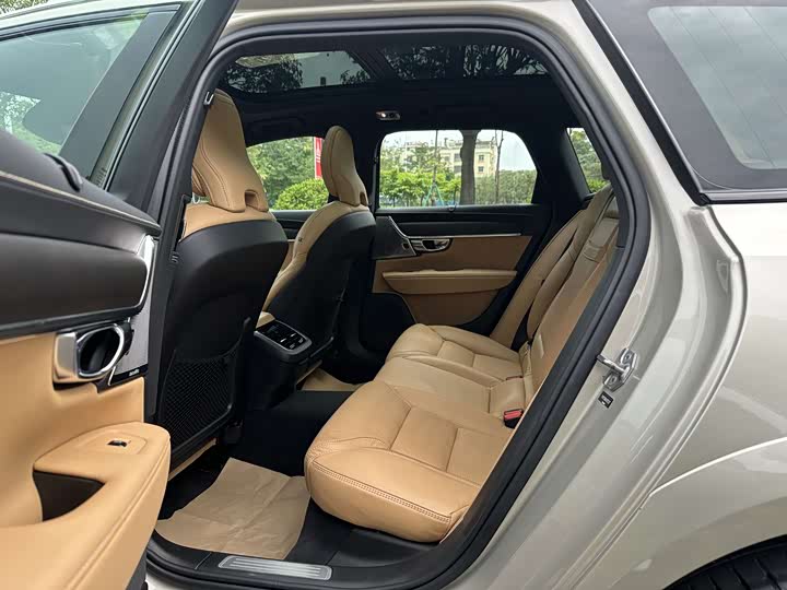 Volvo V90 2019 Cross Country T 5 AWD VI — фото 6