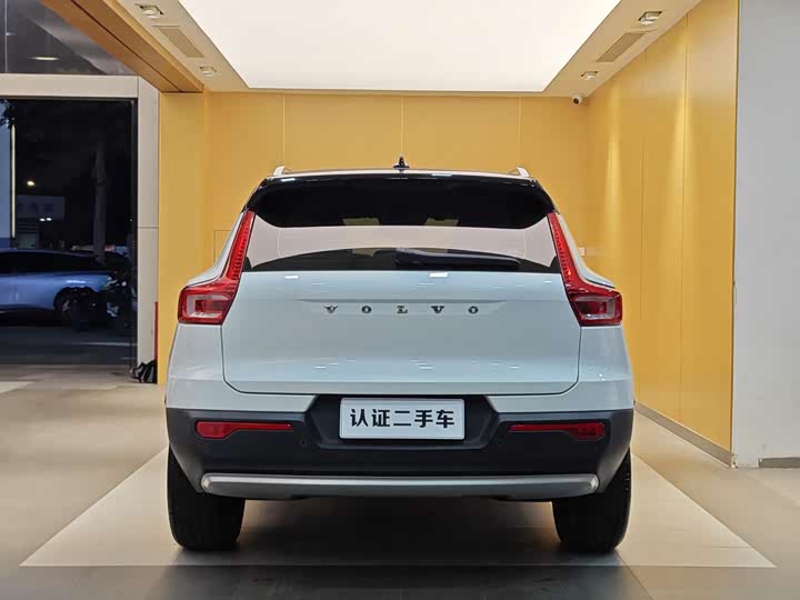 Volvo XC40 2020 T 3 — фото 29