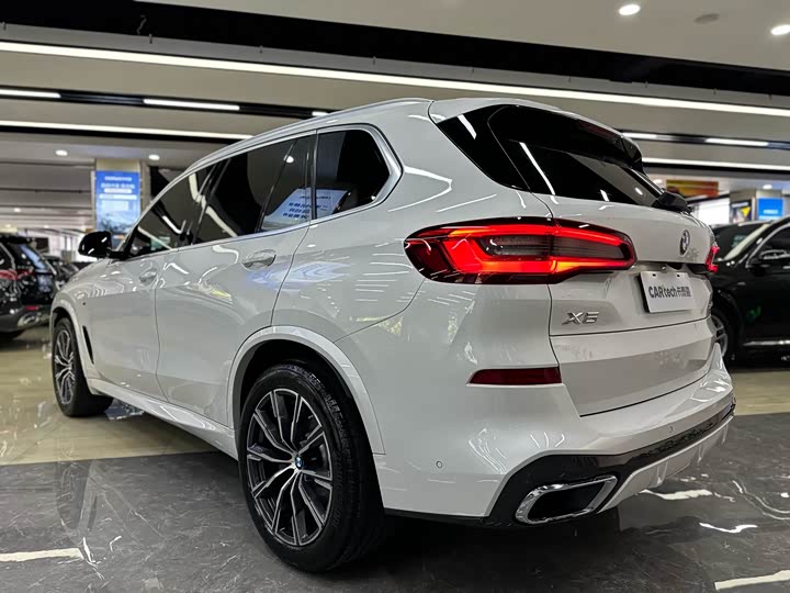 BMW X5 2020 x Drive 40i M — фото 5