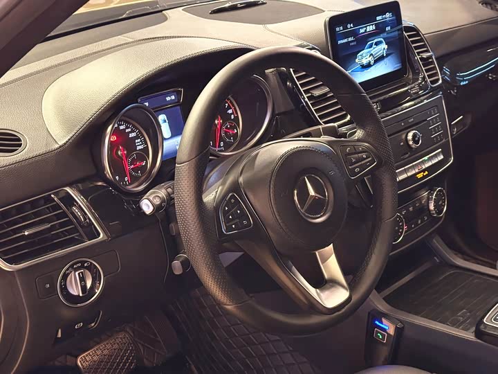 Mercedes-Benz GLS 2018 GLS 450 — фото 14