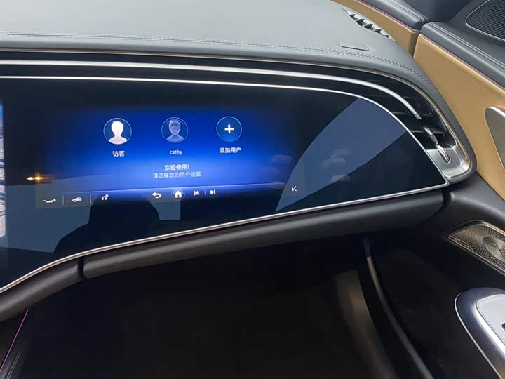 Mercedes-Benz E-Class 2024 E 300 L Luxury — фото 29