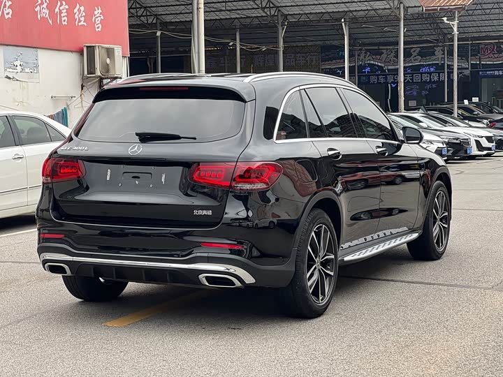 Mercedes-Benz GLC 2021 GLC 300 L 4 MATIC — фото 7