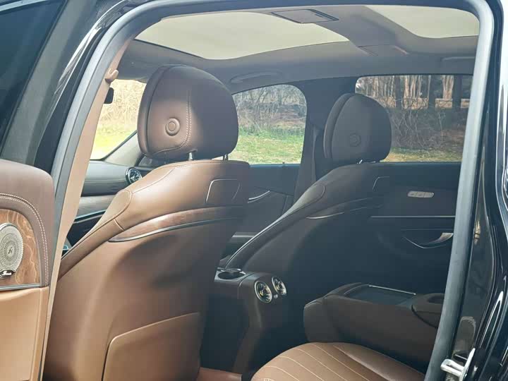 Mercedes-Benz E-Class 2019 E 200 L — фото 9