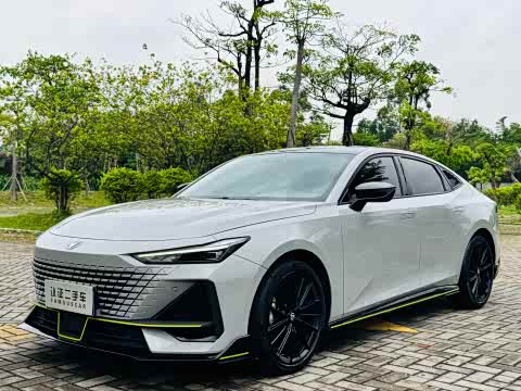 Changan UNI-V 2023 1.5 T — фото 27