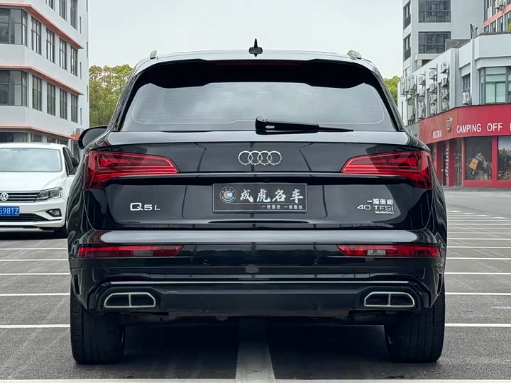 Audi Q5L 2022 40 T RS — фото 6