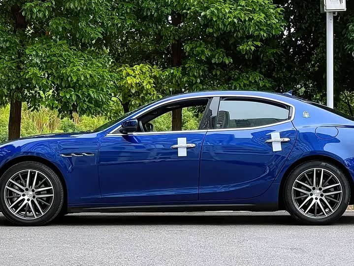 Maserati Ghibli 2017 3.0 T — фото 2
