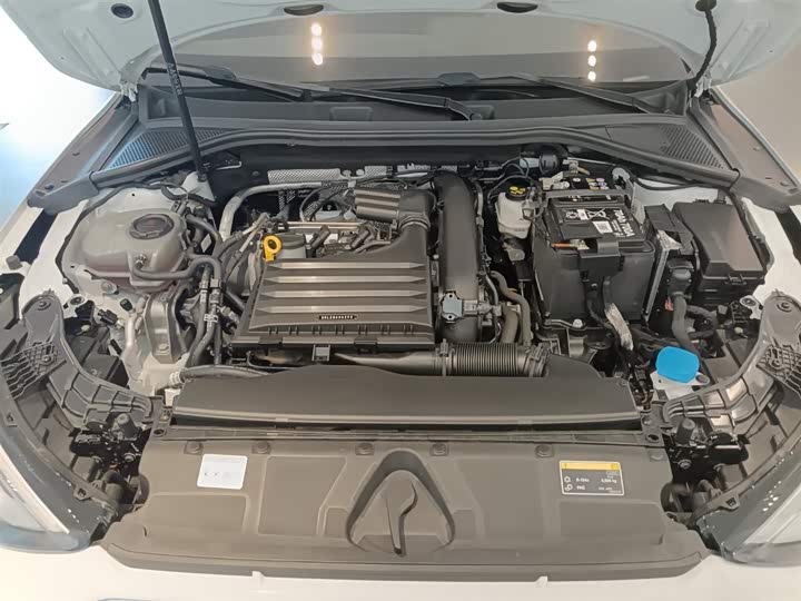 Audi A3 2024 Sportback 35 TFSI Sport — фото 8