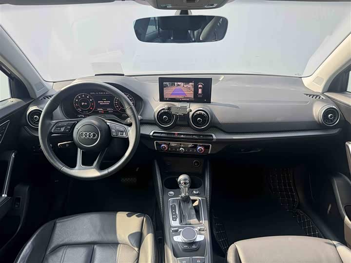 Audi Q2L 2020 35 TFSI — фото 6