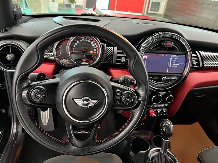 MINI Hatch — фото 12