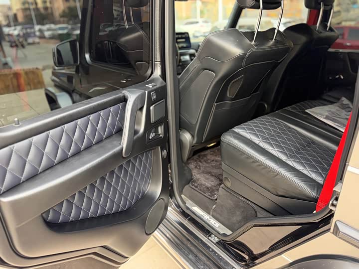 Mercedes-Benz G-Class 2018 AMG G 63 — фото 18