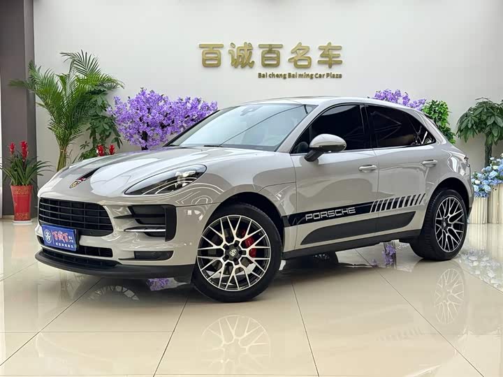 Porsche Macan 2018 Macan 2.0 T — фото 1