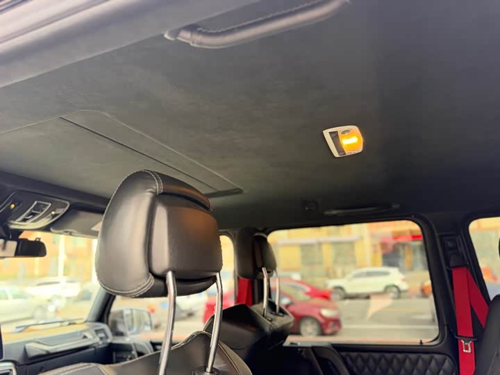 Mercedes-Benz G-Class 2018 AMG G 63 — фото 17