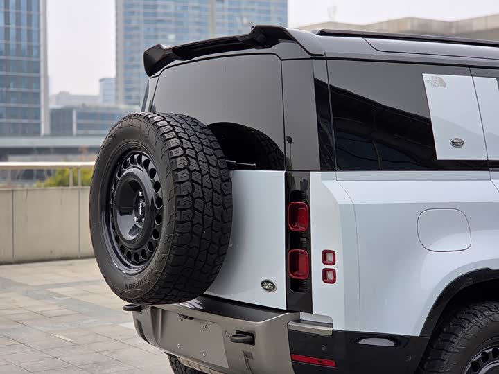 Land Rover Defender — фото 22