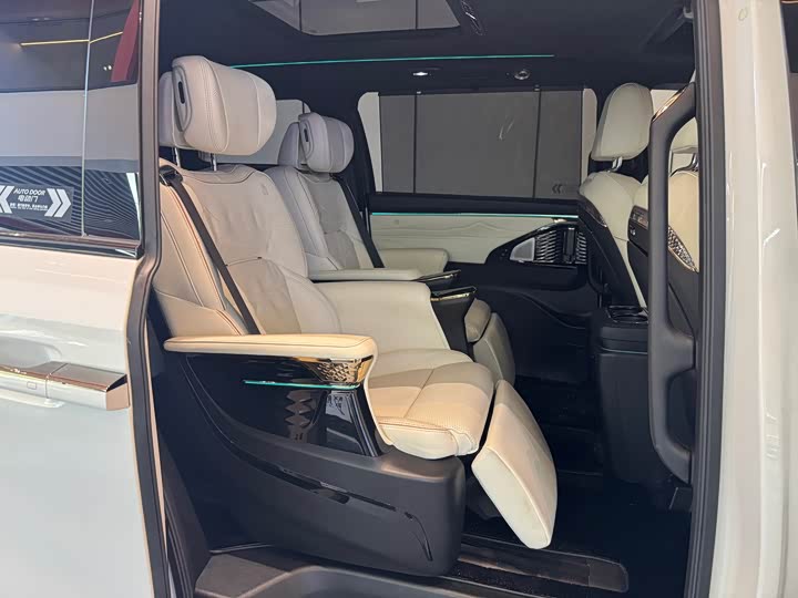 Trumpchi M8 2023 400 T — фото 10
