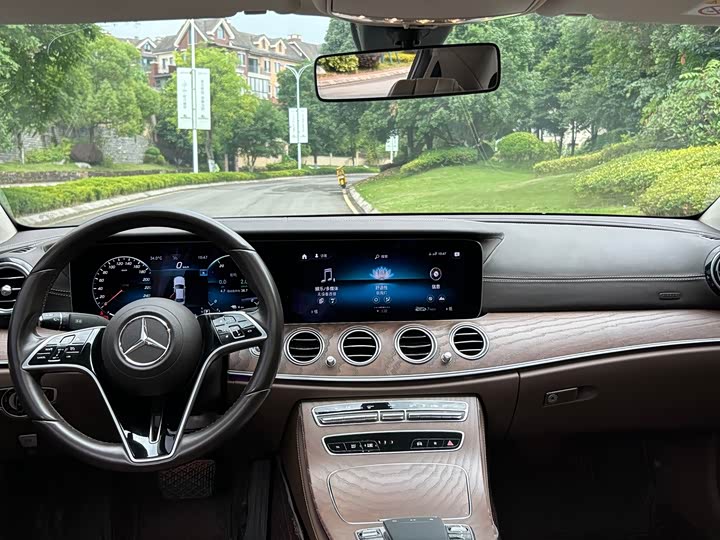 Mercedes-Benz E-Class рестайлинг E 350 L — фото 7