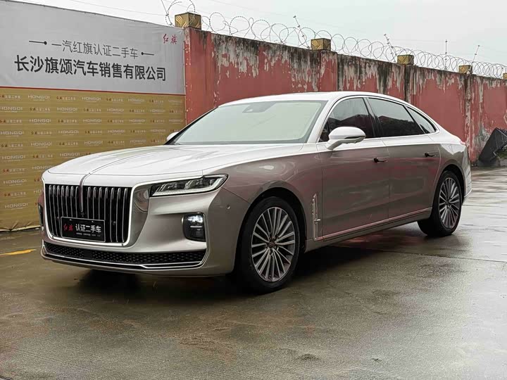 Hongqi H9 2020 2.0 T — фото 1