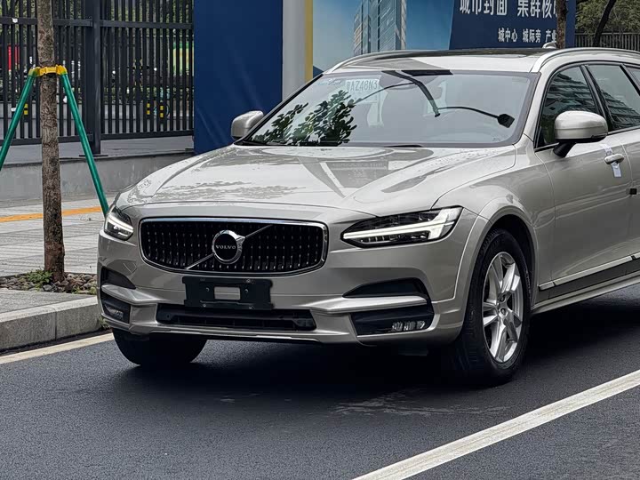 Volvo V90 2019 Cross Country T 5 AWD VI — фото 2