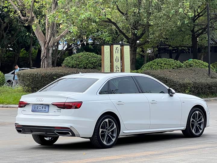 Audi A4L 2024 40 TFSI — фото 17