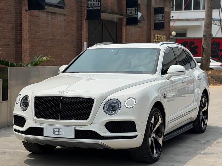 Bentley Bentayga — фото 2