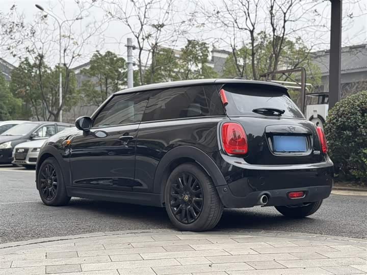 MINI Hatch — фото 16