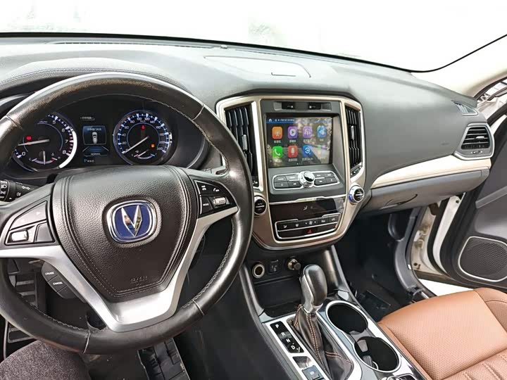 Changan CS95 2017 2.0 T 2 WD — фото 10