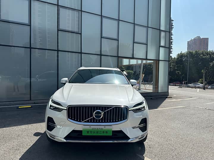 Volvo XC60 Hybrid 2022 T 8 PHEV 4 WD — фото 2