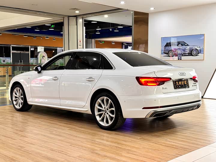 Audi A4L 2019 40 TFSI VI — фото 5