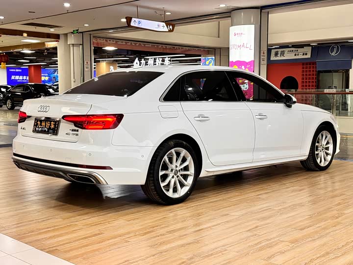 Audi A4L 2019 40 TFSI VI — фото 8