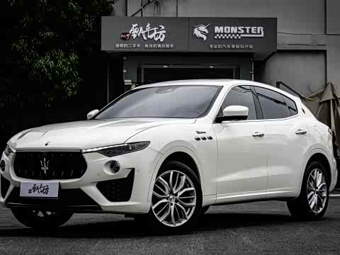 Maserati Levante 2022 3.0 T Modena — фото 23