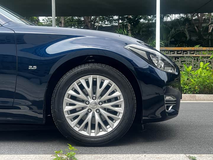 Infiniti Q70 2015 Q 70 L 2.5 L — фото 9