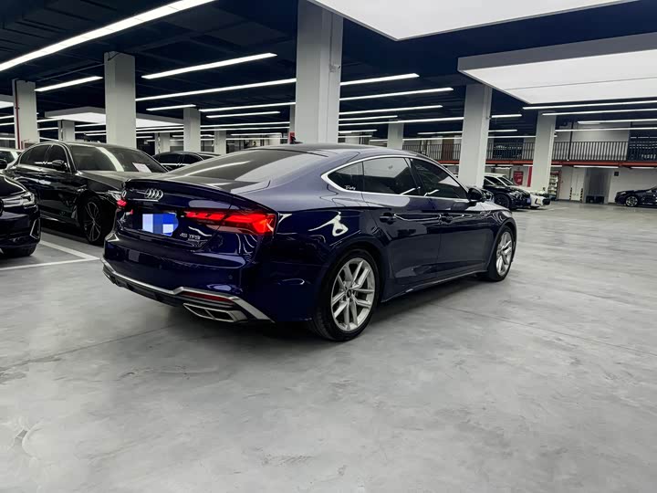 Audi A5 Sportback 40 TFSI — фото 16
