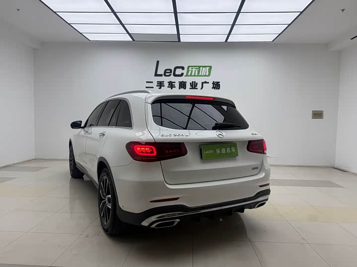 Mercedes-Benz GLC 2021 GLC 260 L 4 MATIC Luxury — фото 6