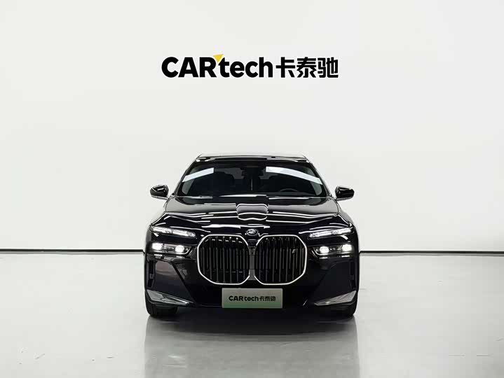 BMW i7 2023 e Drive 50 L M — фото 2