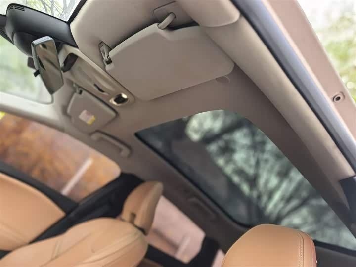Volvo V40 2017 T 3 — фото 14