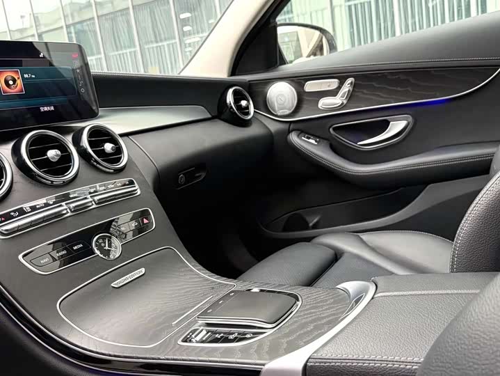 Mercedes-Benz C-Class C 260 L — фото 8