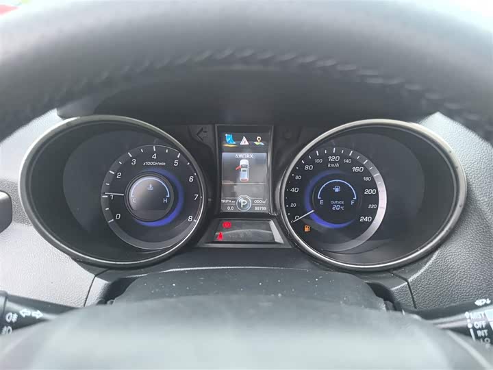 Changan CS75 2014 1.8 T ATElite IV — фото 12
